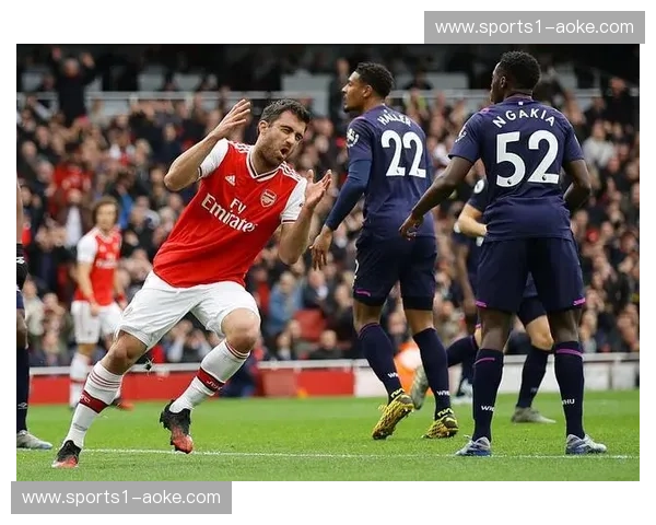 神户胜利船防线危机：岩波拓也酒井高德伤缺导致中卫组合临时拼凑